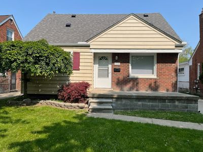9685 Fox Ave, Allen Park, MI, 48101