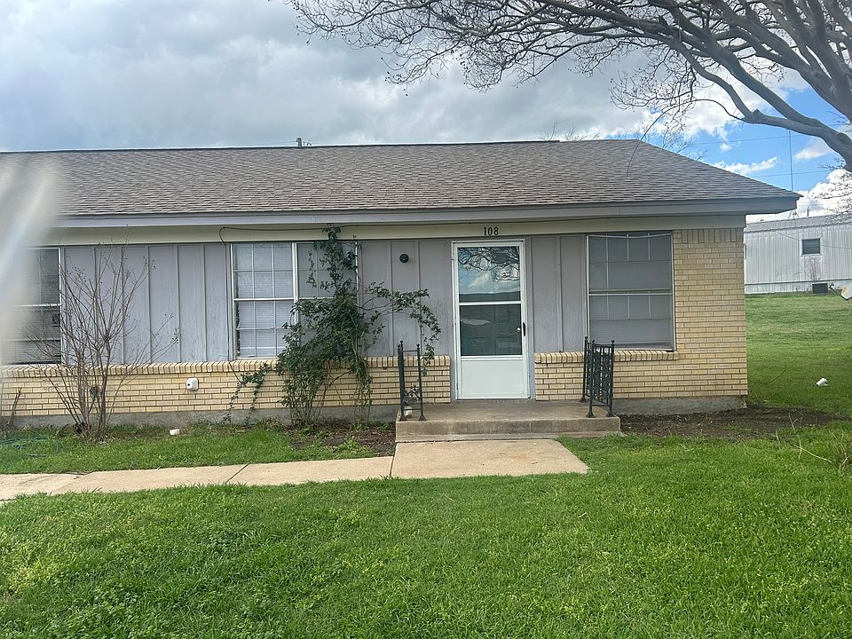 1st image of 108 Concrete Cir #14