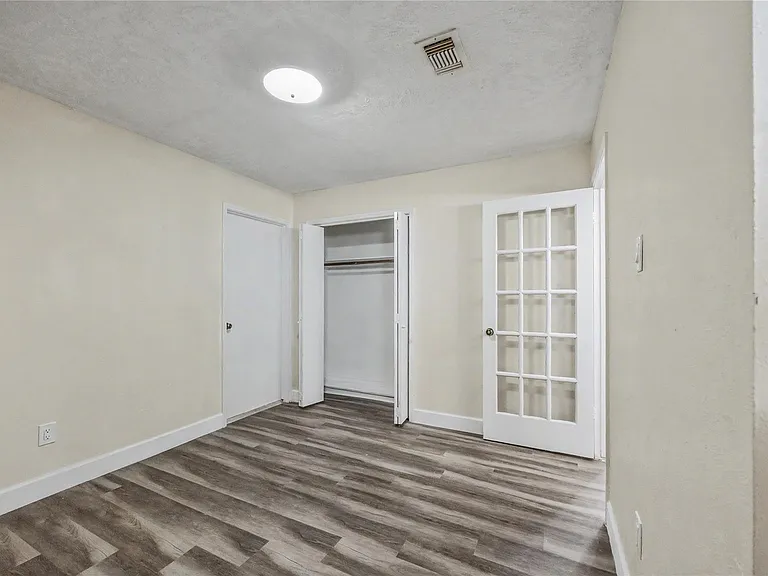 7907 Chancel Dr — Photo 22