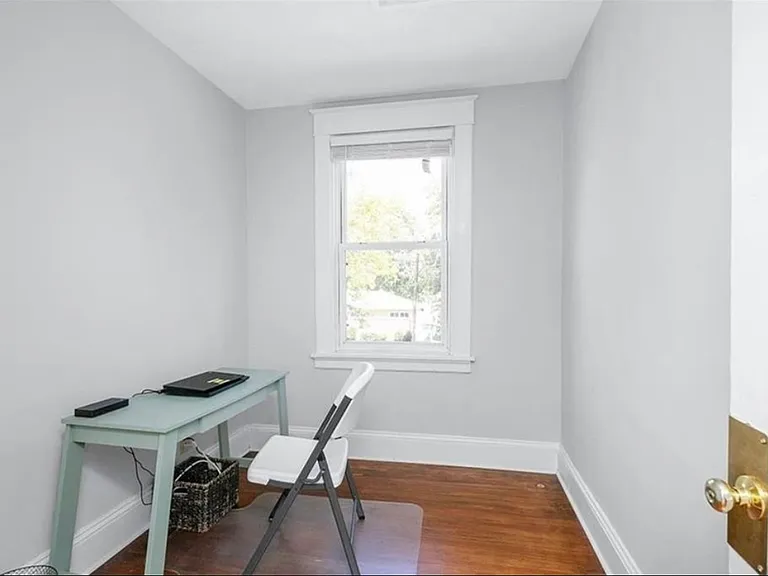 2224 Seminary Ave — Photo 20