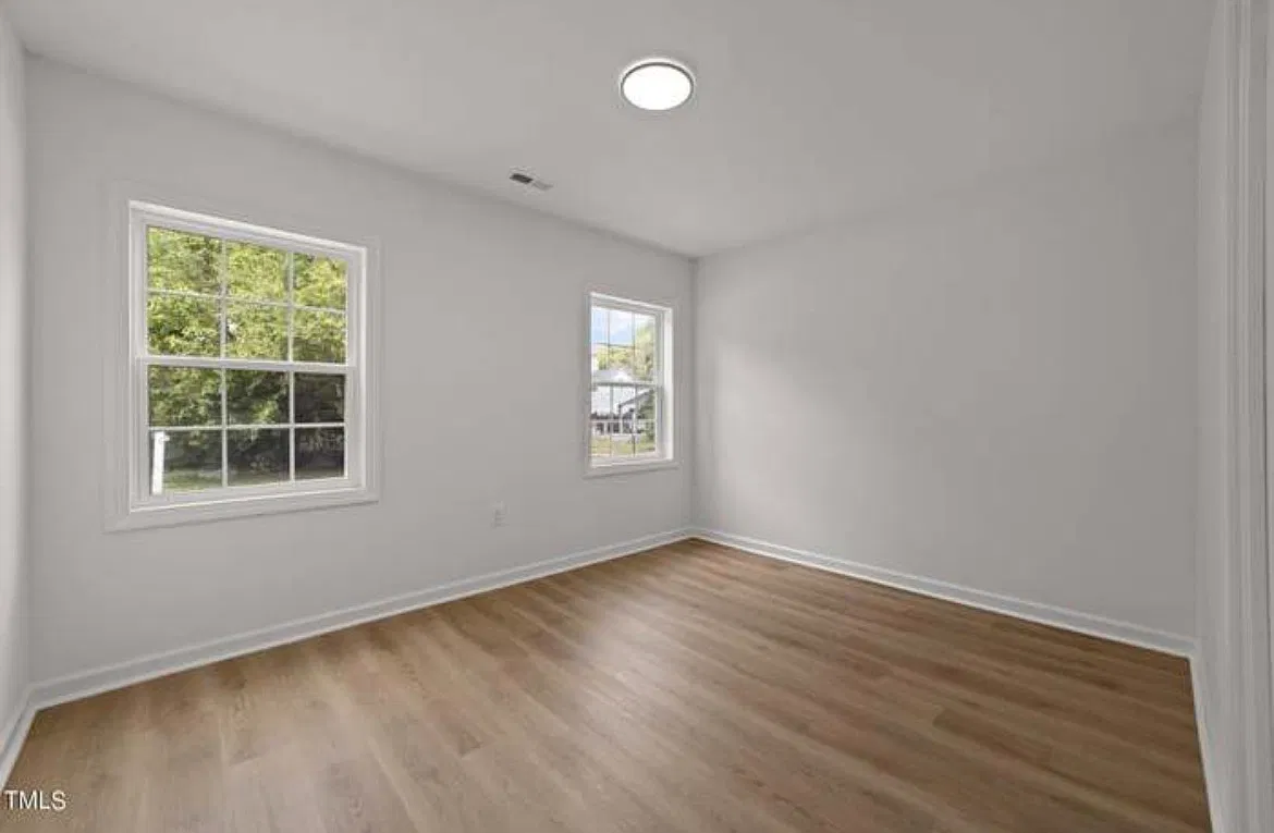 3 bed, 1142 sqft, $850 — Photo 1