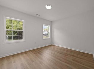 331 Lakeside Ave, Burlington, NC 27217