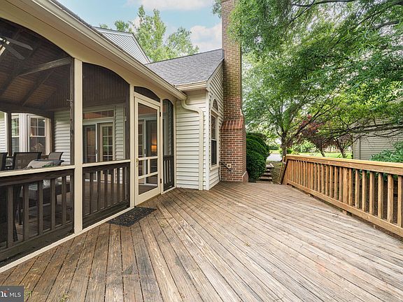 5th image of 5201 Belle Plains Dr