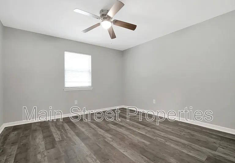 3346 Greenbriar Cir #D — Photo 10