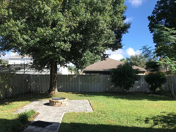 2nd image of 4931 Marbella Isle Dr