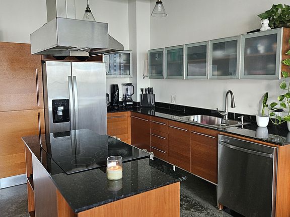 5th image of 10 SW South River Dr APT 1002