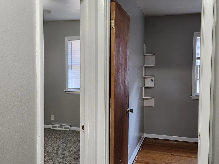 1440 Meadow Dale Dr — Photo 13