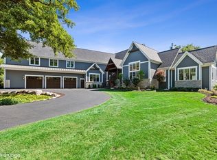 675 Woodland Dr, Crystal Lake, IL 60014