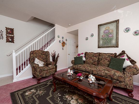 3rd image of 2223 Devonshire Ct