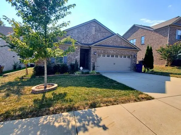 609 Fall Creek Cir, Goodlettsville, TN 37072