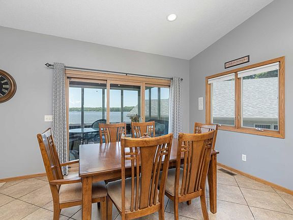 5th image of 16 Lighthouse Ln
