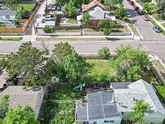 3rd image of 225 W Iliff Avenue