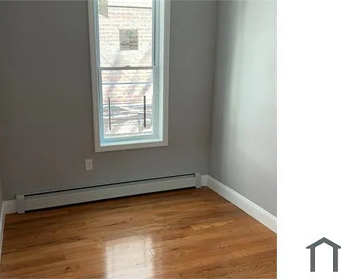 1018 Faile St #1 — Photo 4