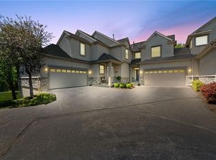 16218 Linden St, Overland Park, KS 66085