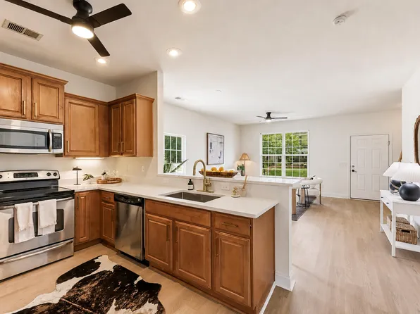 816 Hemingway Cir, Summerville, SC 29483