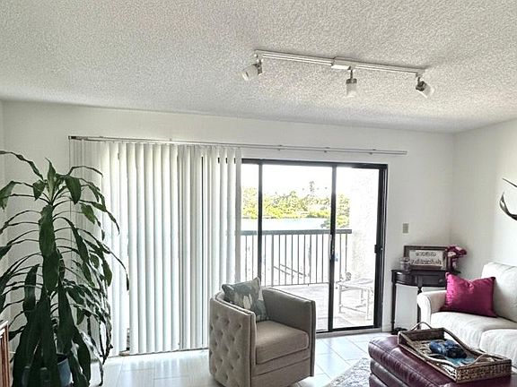 4th image of 3111 Pass A Grille Way APT 109