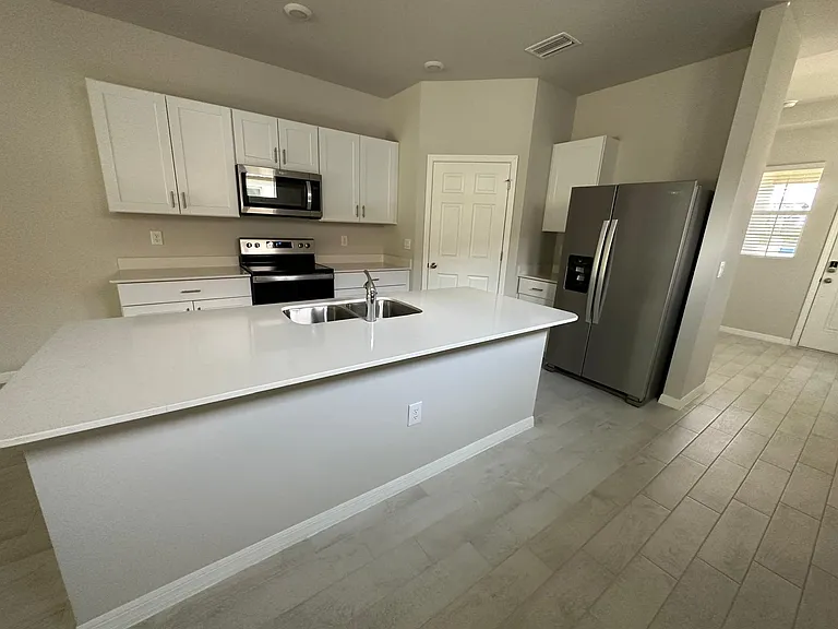 826 Friendship Cir — Photo 19