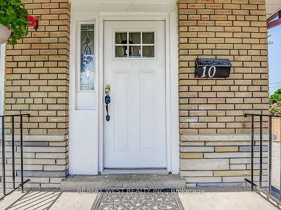 3rd image of 10 Rima Ct