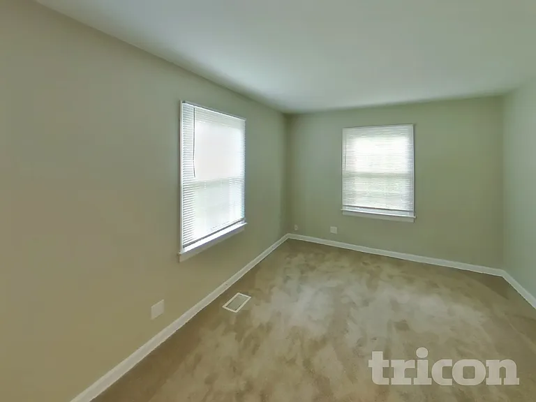 910 S Naperville Rd — Photo 8