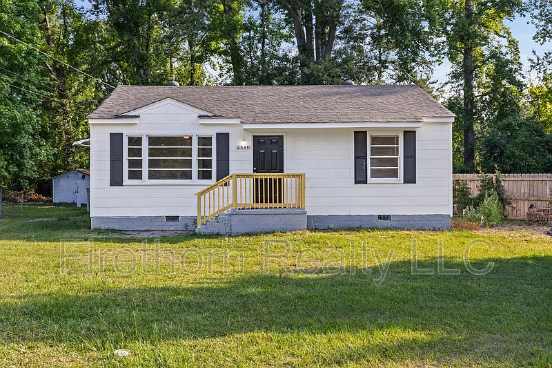 2541 Rhodes Dr