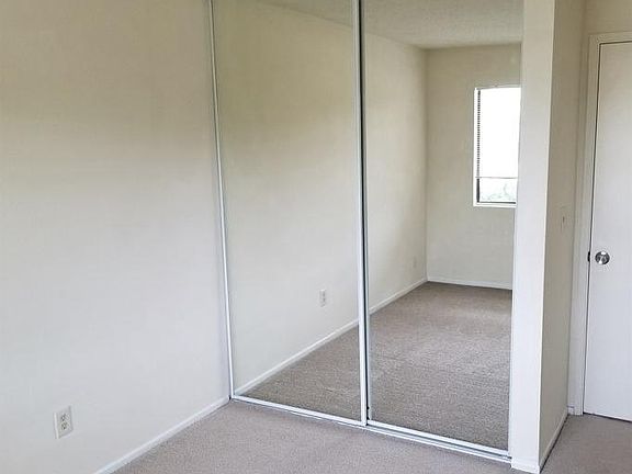 5th image of 905 S Hale Ave #10
