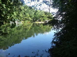 113 Rebel Rd, Harriman, TN 37748