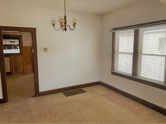 4th image of 3004 Lebanon Ave