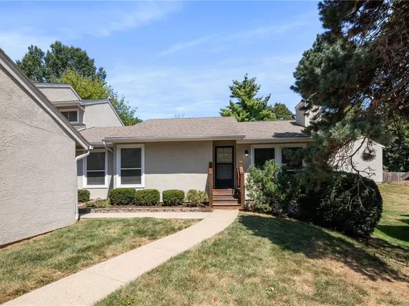 12768 W 108th Ter, Overland Park, KS 66210