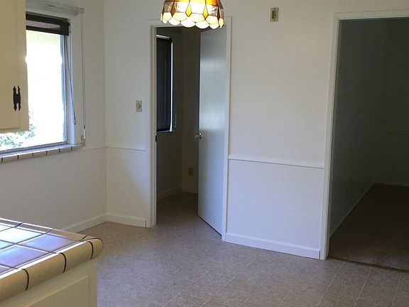 2nd image of 13920 Loquat Ct