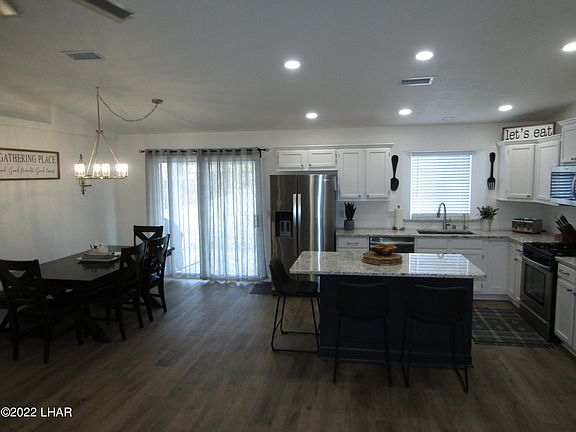 4th image of 2181 Rainbow Ave N
