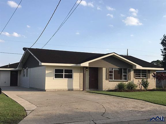 4th image of 610 Highland Dr