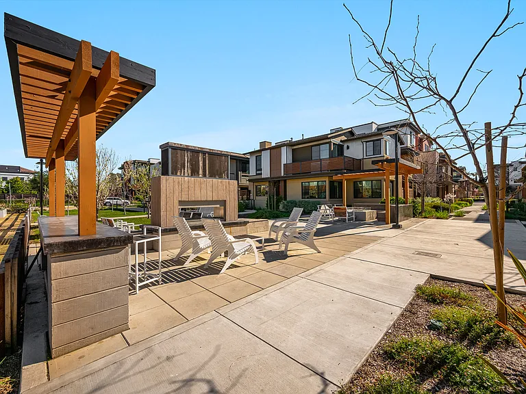 15036 Briggs Ct — Photo 16