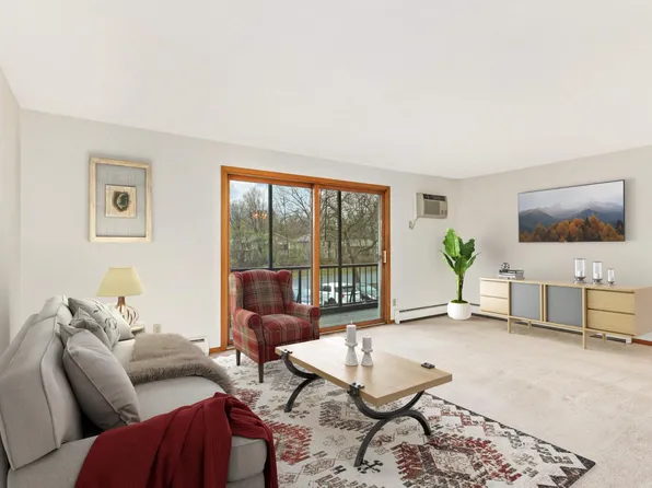 255 Westview Dr APT 212, West Saint Paul, MN 55118