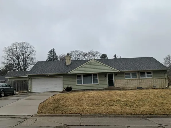 6624 Naomi Dr, Edina, MN 55439