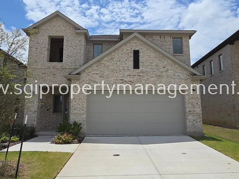 913 London Town Ln — Photo 1