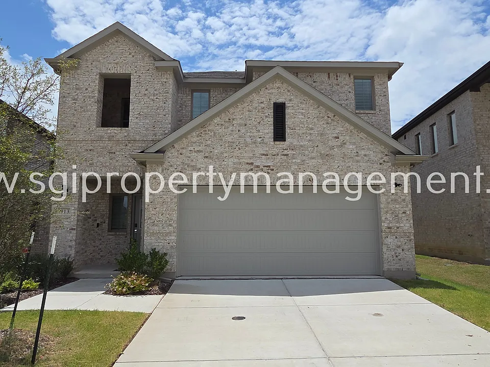 913 London Town Ln