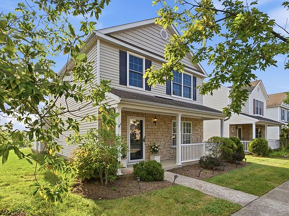 2nd image of 4229 Jasmine Rose Way