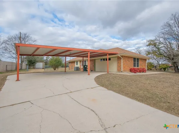 3250 Sikes Dr, Kempner, TX 76539