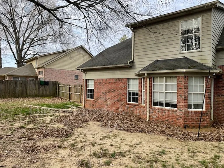5474 Hidden Meadows Dr — Photo 8