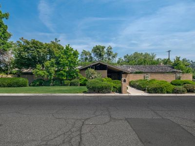 2216 W Roberts Ave, Fresno, CA, 93711