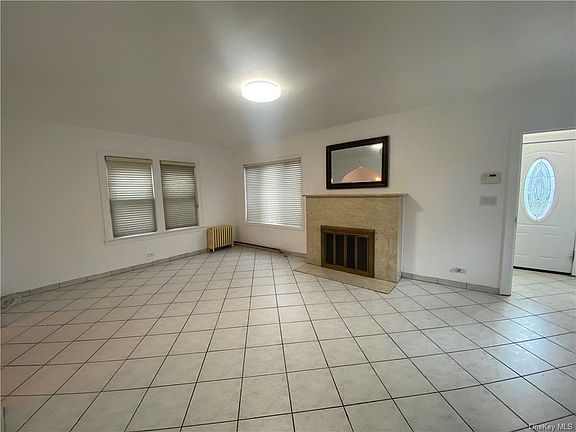 2nd image of 85 Onondaga St