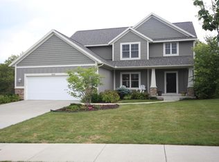 1616 Amberley Ct SE, East Grand Rapids, MI
