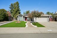 Sandpiper Dr-S1810-001.jpg