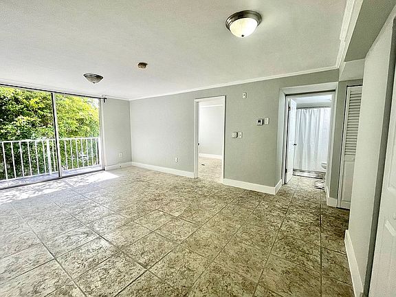 5th image of 1720 NW North River Dr APT 507
