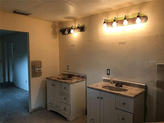 5th image of 2507 Newmark Dr