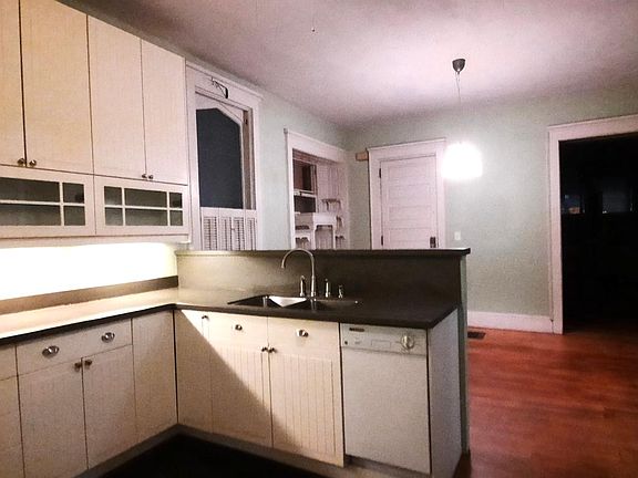 2nd image of 84 N Pearl St #1