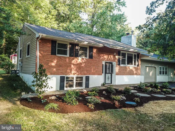 119 Brandywine Dr, Coatesville, PA 19320