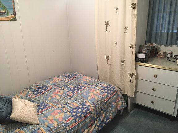 3rd image of 4740 Periwinkle Ln