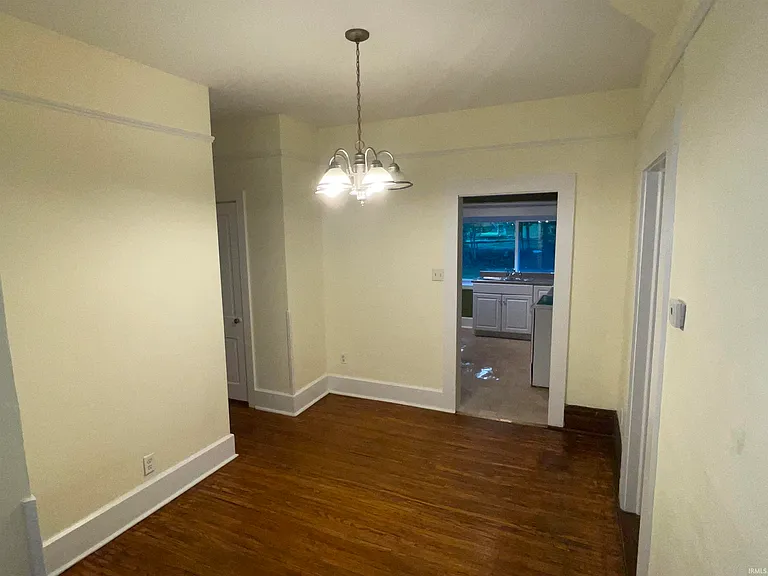 301 E University St #1 — Photo 7