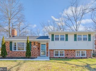 14711 Carlbern Dr, Centreville, VA